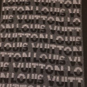 louis vuitton scarf